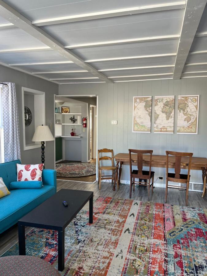 Rustic 2 Bedroom Boho Apartment Laramie Ngoại thất bức ảnh