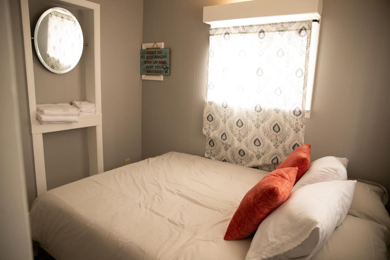 Rustic 2 Bedroom Boho Apartment Laramie Ngoại thất bức ảnh